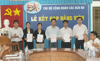 Thị xã Thủ Dầu Một Trên 97 đảng viên tham gia “Học tập và làm theo tấm gương đạo đức Hồ Chí Minh”